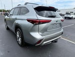 2023 Toyota Highlander Hybrid Platinum