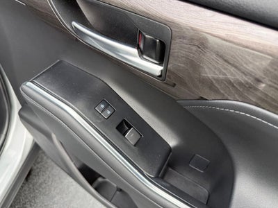 2023 Toyota Highlander Hybrid Platinum