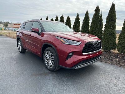2025 Toyota Highlander Hybrid Platinum