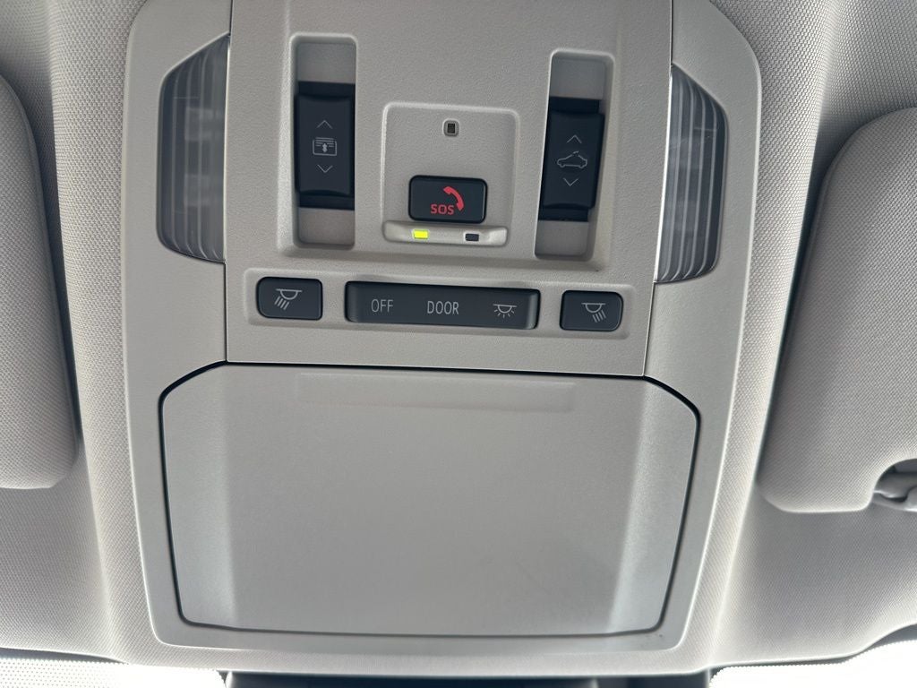 2025 Toyota Highlander Hybrid Platinum