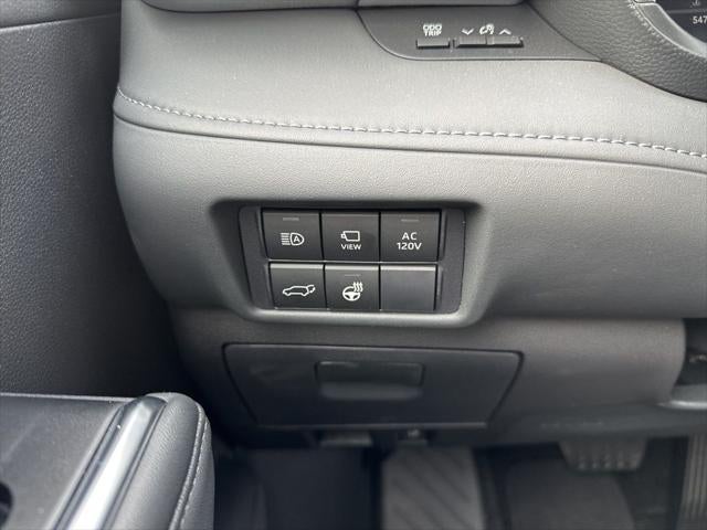 2025 Toyota Highlander Hybrid Platinum