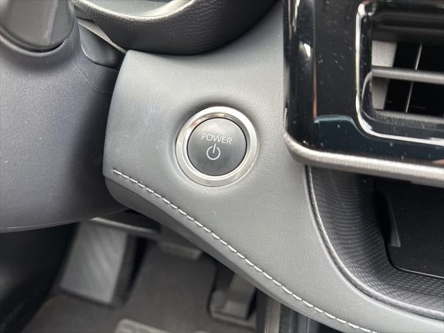 2025 Toyota Highlander Hybrid Platinum