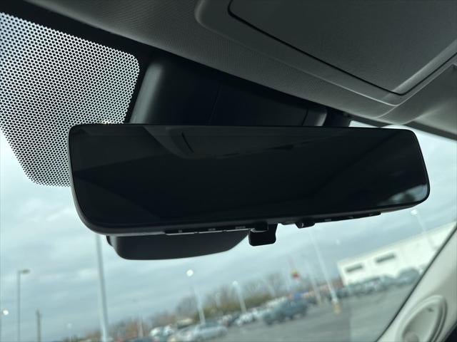 2025 Toyota Highlander Hybrid Platinum