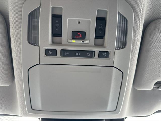 2025 Toyota Highlander Hybrid Platinum