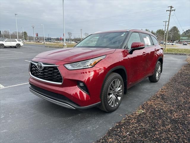 2025 Toyota Highlander Hybrid Platinum