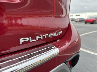 2025 Toyota Highlander Hybrid Platinum