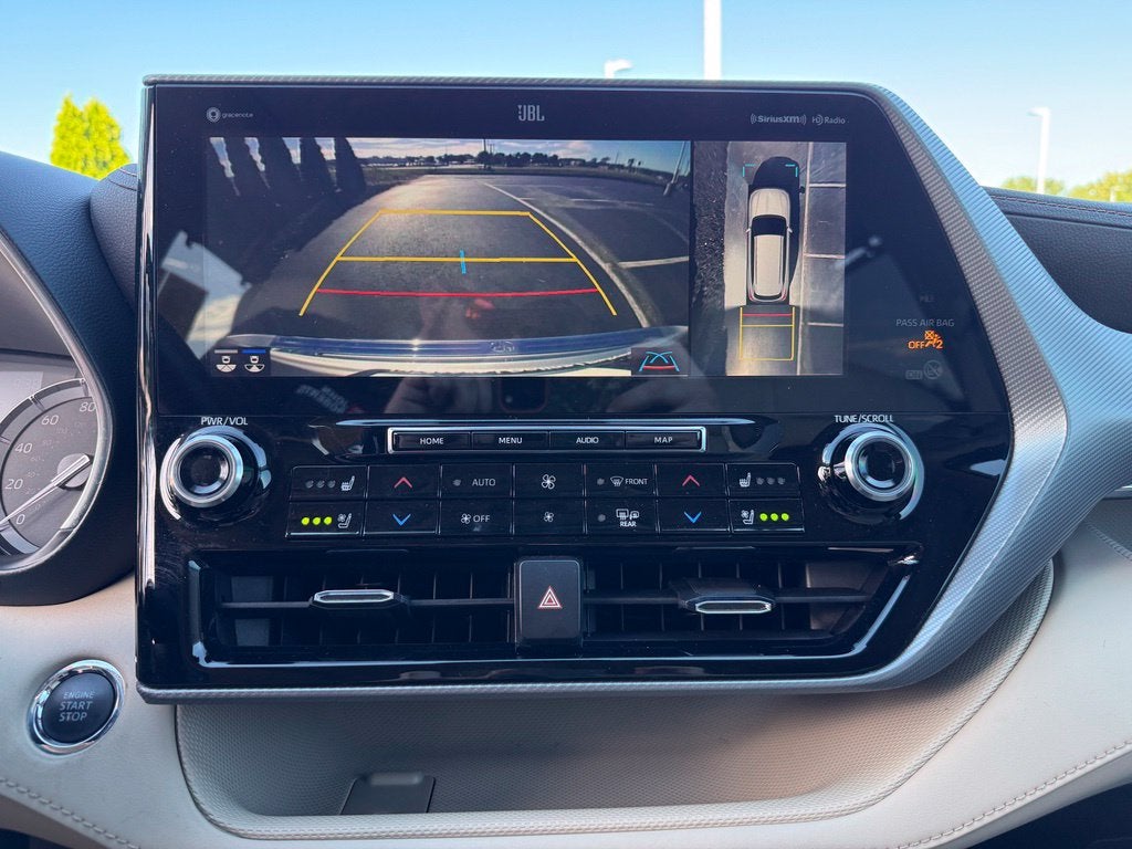 2022 Toyota Highlander Platinum
