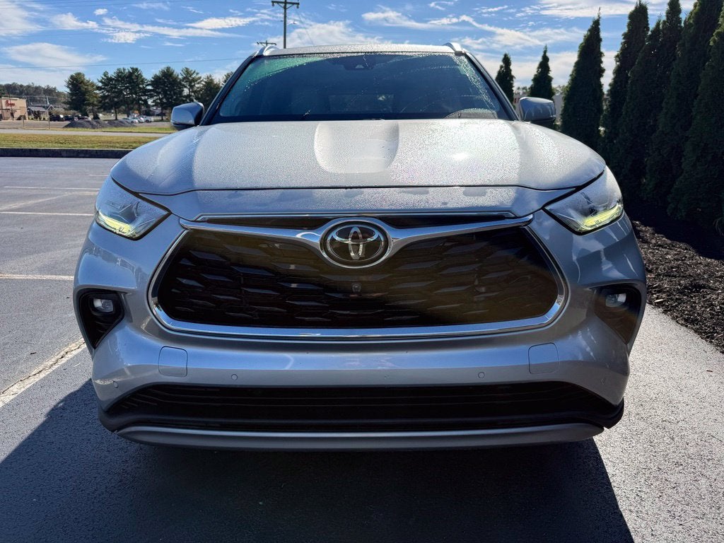 2022 Toyota Highlander Platinum