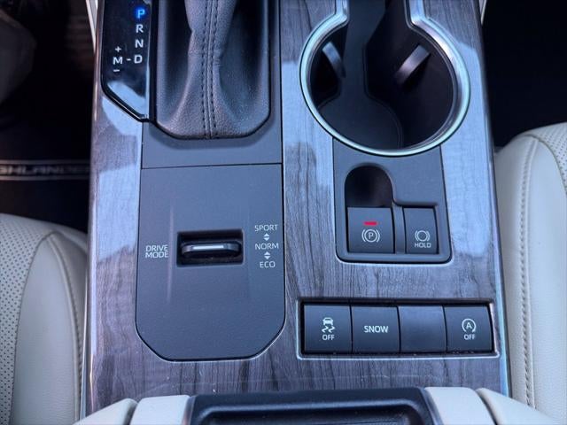 2022 Toyota Highlander Platinum