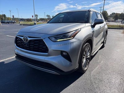 2022 Toyota Highlander Platinum