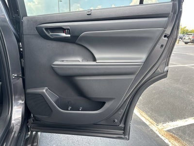 2025 Toyota Highlander XSE