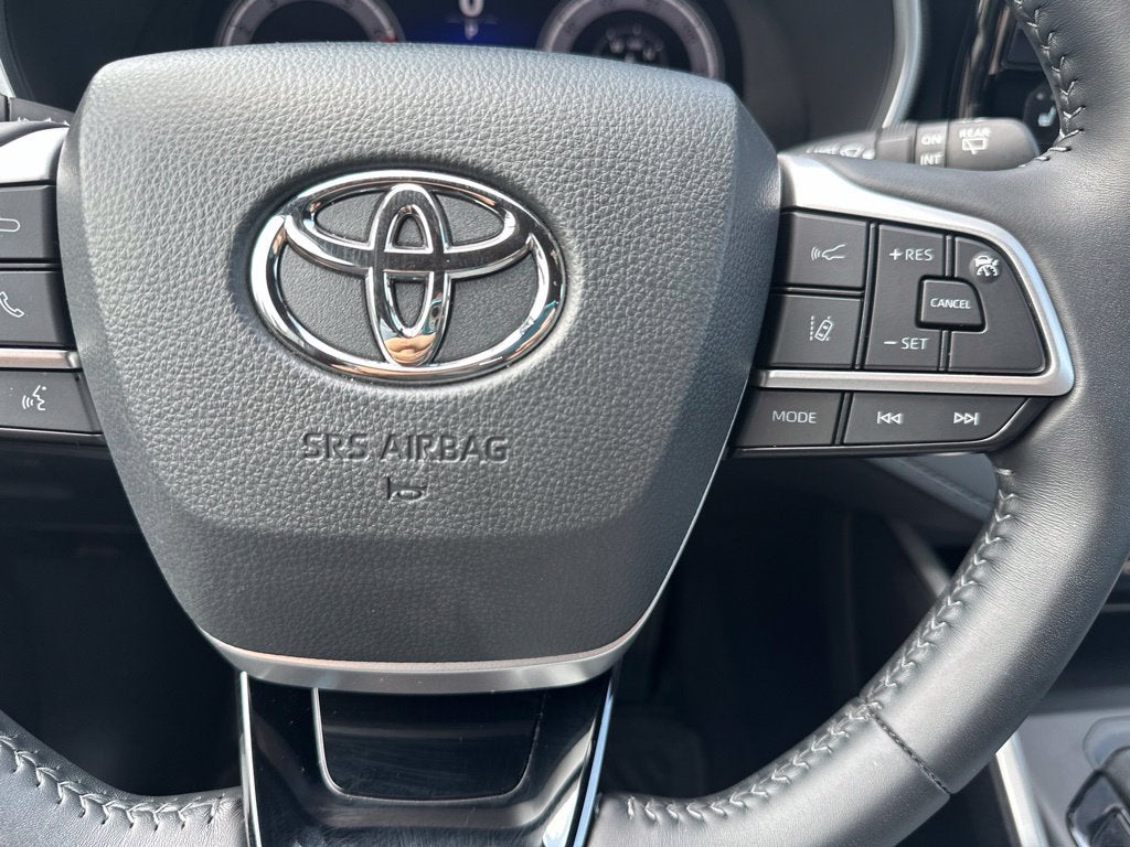 2025 Toyota Highlander XSE