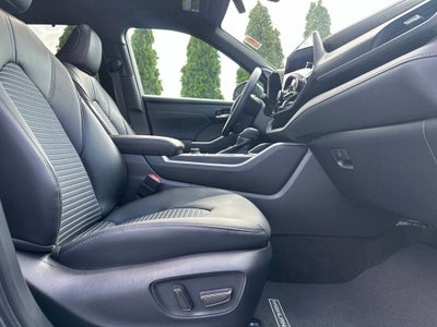 2025 Toyota Highlander XSE