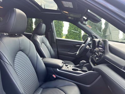 2025 Toyota Highlander XSE