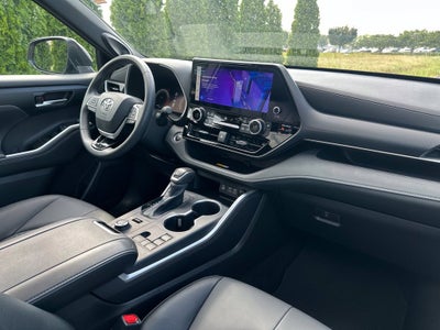 2025 Toyota Highlander XSE