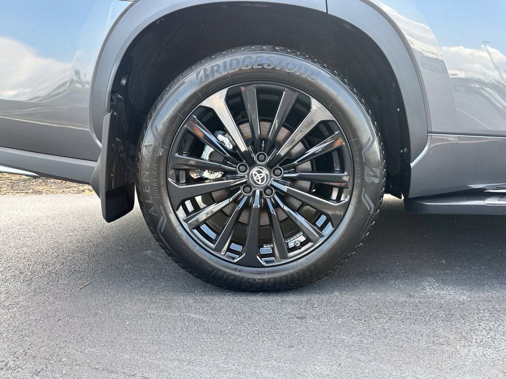 2025 Toyota Highlander XSE