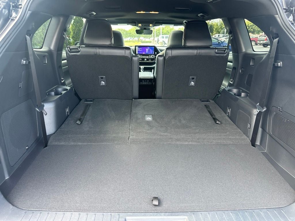 2025 Toyota Highlander XSE