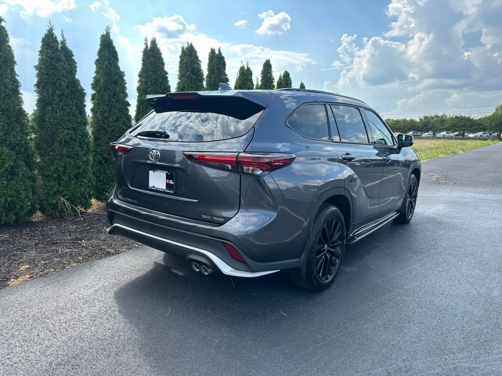 2025 Toyota Highlander XSE