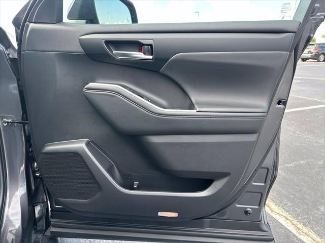 2025 Toyota Highlander XSE