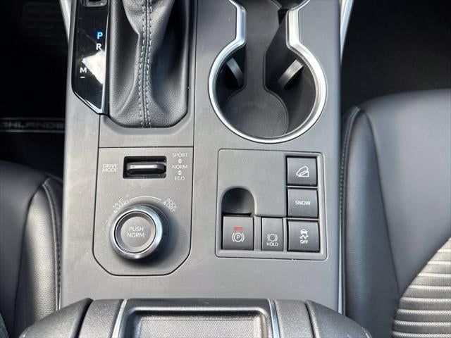 2025 Toyota Highlander XSE