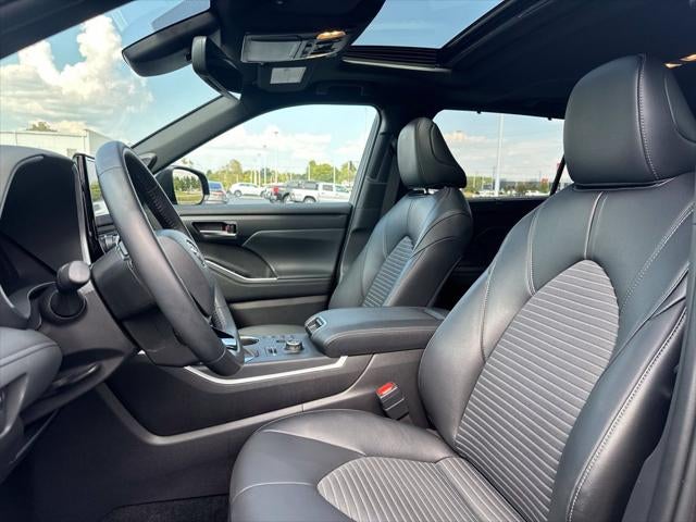 2025 Toyota Highlander XSE