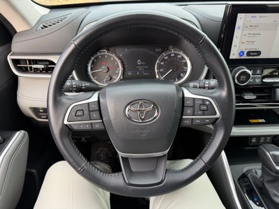 2024 Toyota Highlander XLE