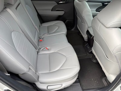 2024 Toyota Highlander XLE