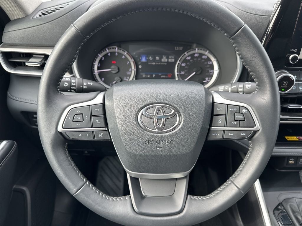 2025 Toyota Highlander XLE