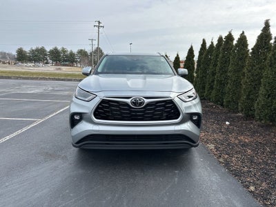 2025 Toyota Highlander XLE