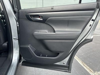 2025 Toyota Highlander XLE