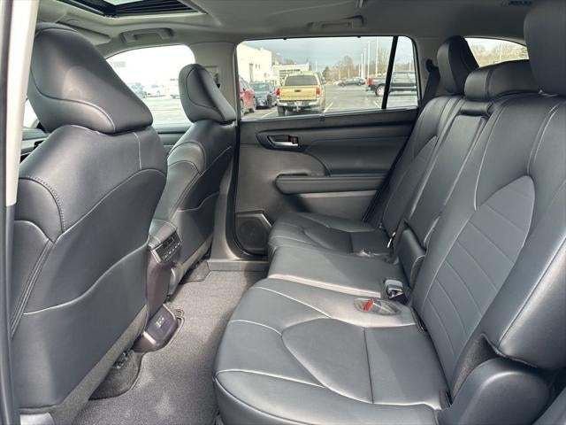 2025 Toyota Highlander XLE