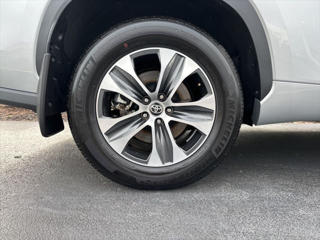 2025 Toyota Highlander XLE