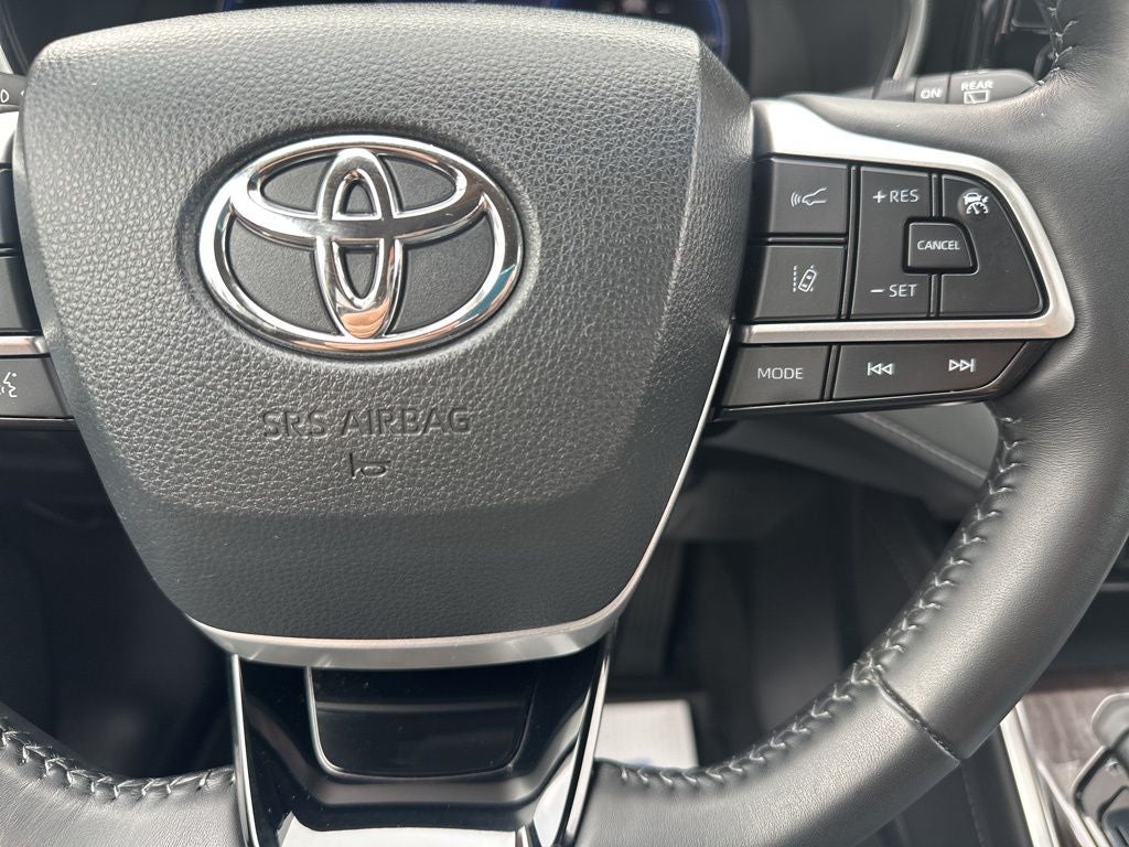 2023 Toyota Highlander Platinum