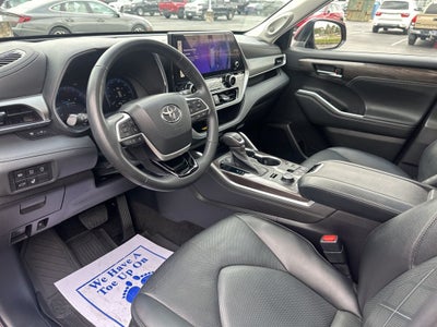 2023 Toyota Highlander Platinum