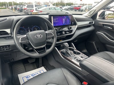 2023 Toyota Highlander Platinum