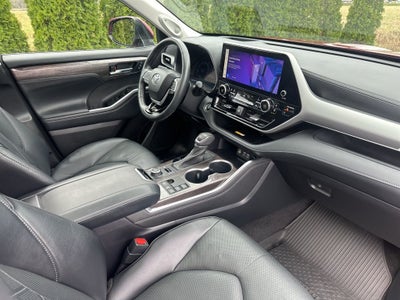 2023 Toyota Highlander Platinum