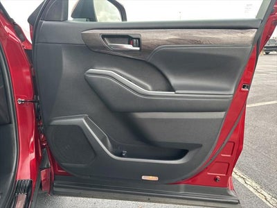 2023 Toyota Highlander Platinum