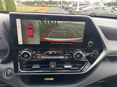 2023 Toyota Highlander Platinum