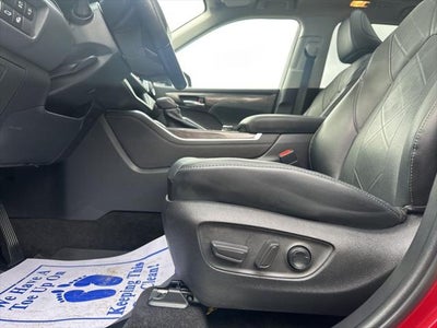 2023 Toyota Highlander Platinum