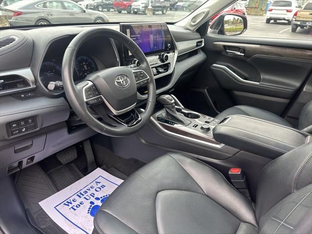2023 Toyota Highlander Platinum