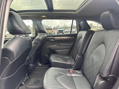 2023 Toyota Highlander Platinum