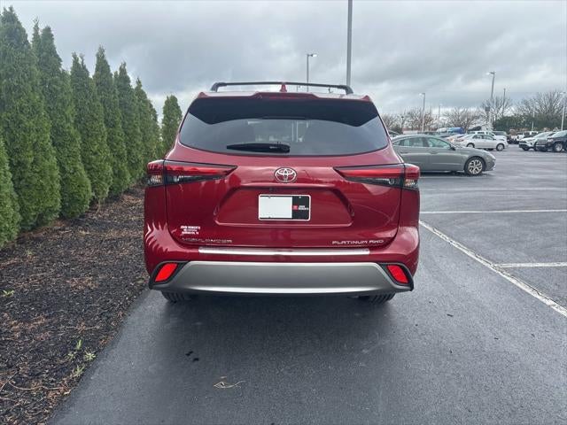 2023 Toyota Highlander Platinum