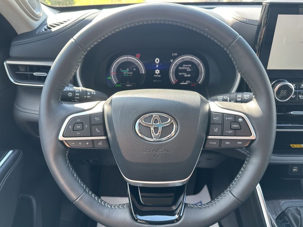 2025 Toyota Highlander Hybrid Limited