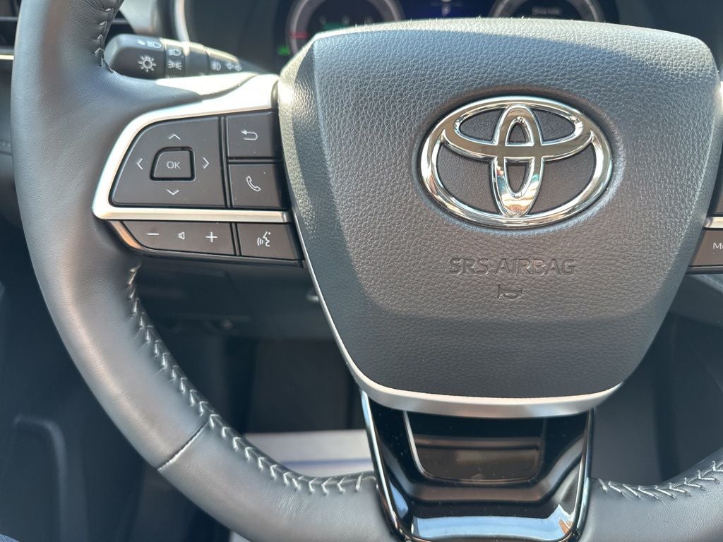 2025 Toyota Highlander Hybrid Limited
