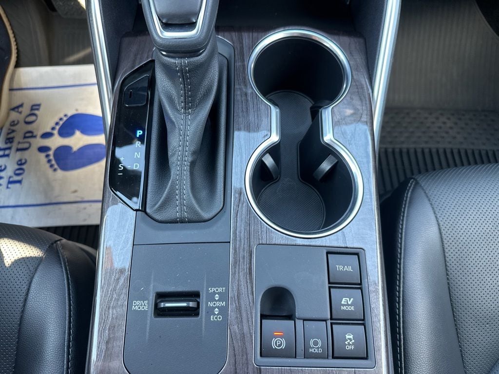 2025 Toyota Highlander Hybrid Limited