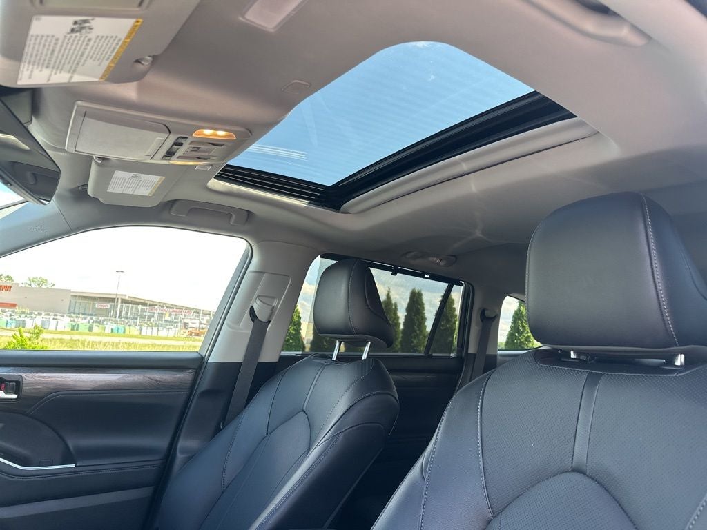 2025 Toyota Highlander Hybrid Limited