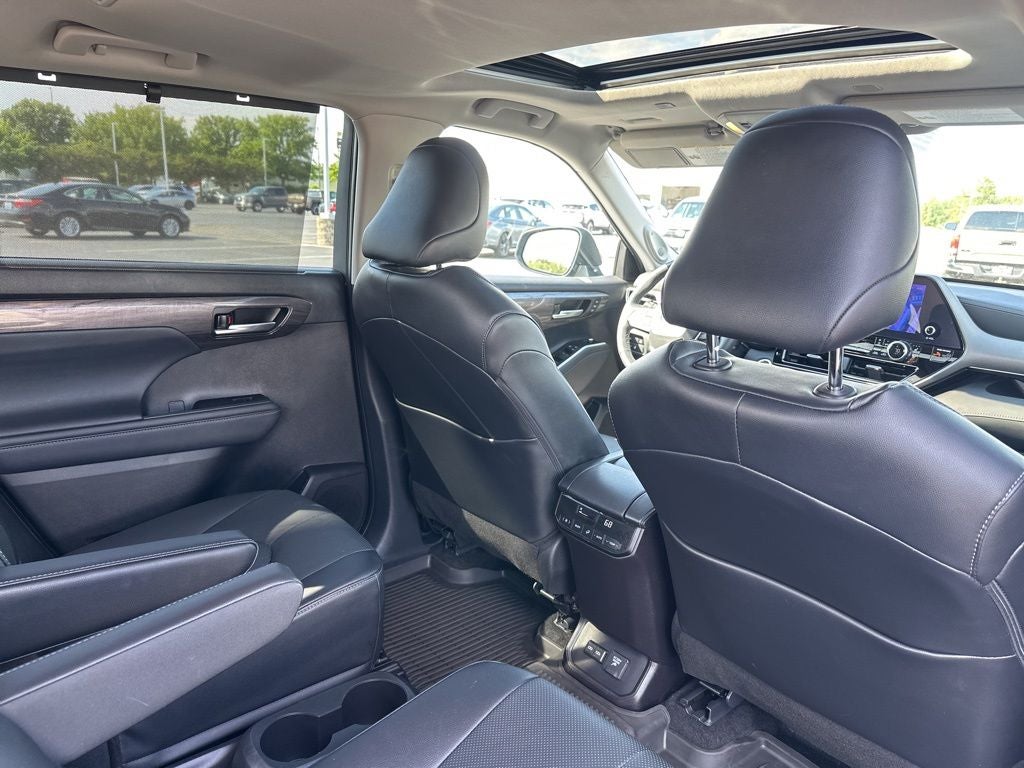 2025 Toyota Highlander Hybrid Limited