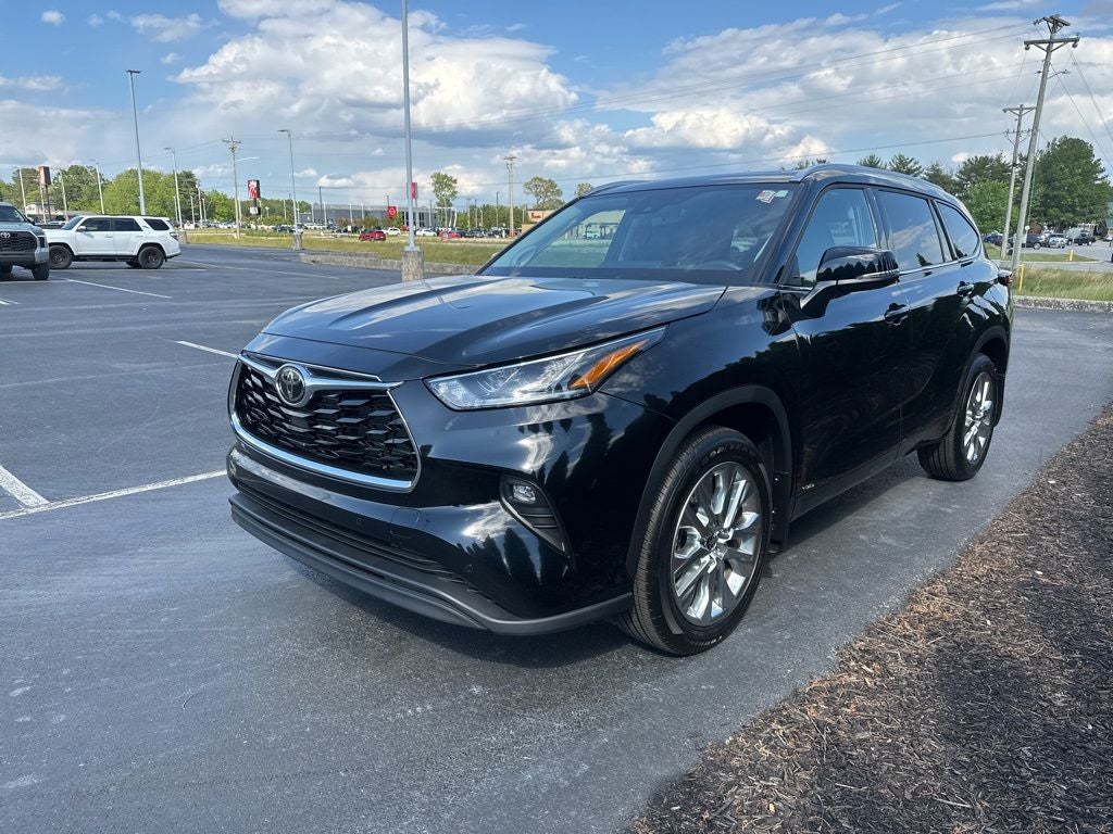 2025 Toyota Highlander Hybrid Limited