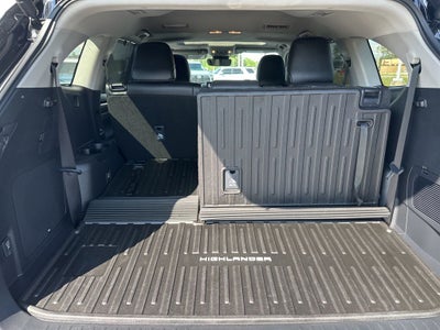 2025 Toyota Highlander Hybrid Limited