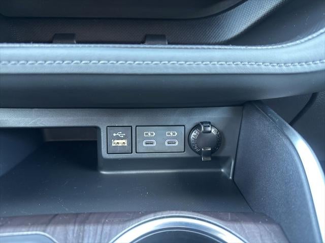2025 Toyota Highlander Hybrid Limited
